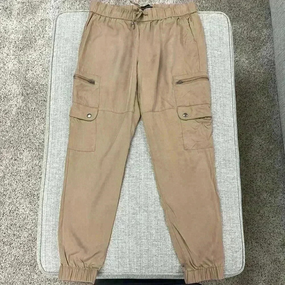 Banana Republic Camel Cargo Pants - Picture 5 of 7